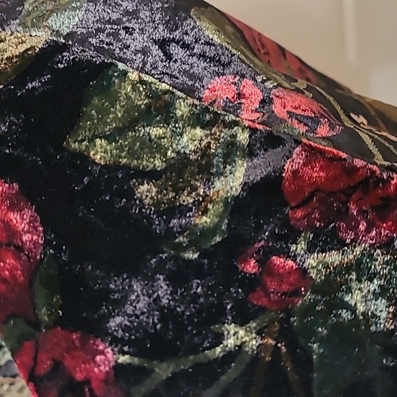 Ann Taylor Petite Size 10 floral velour holiday dress. - Picture 11 of 12